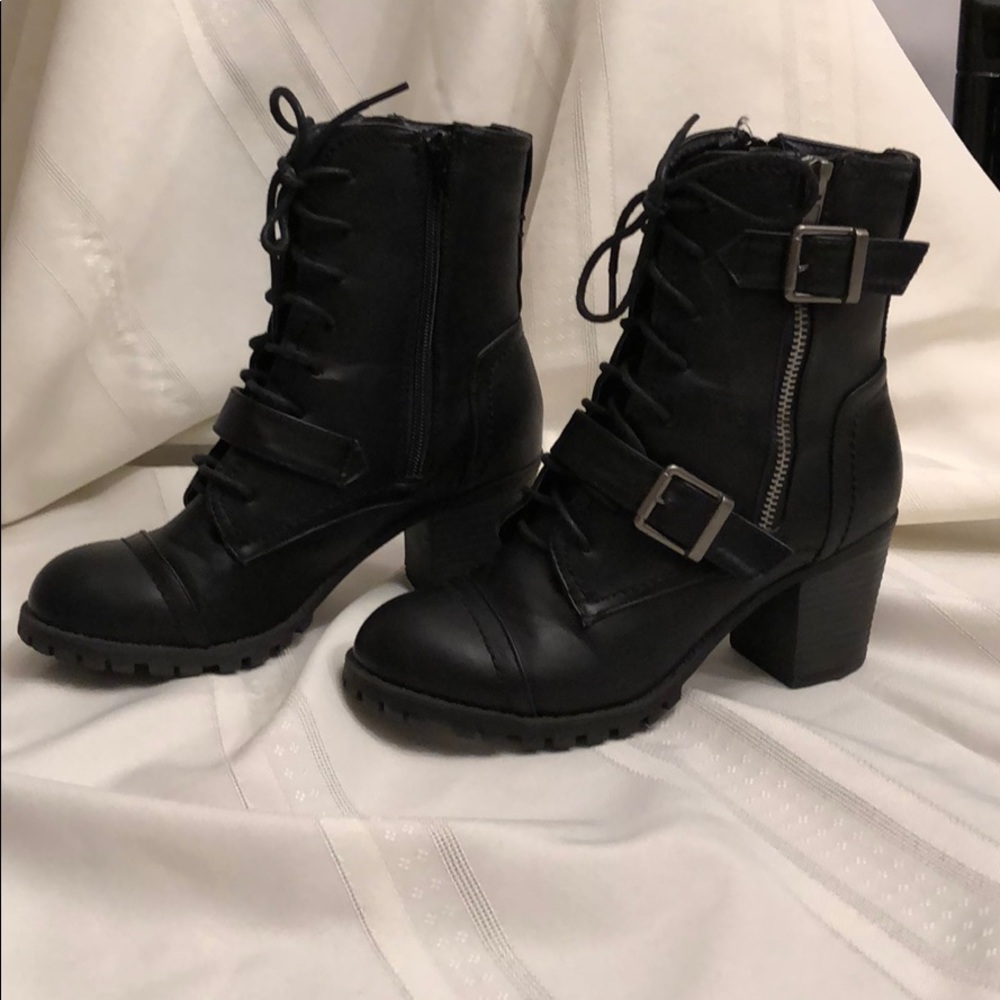 Ladies Combat Boots